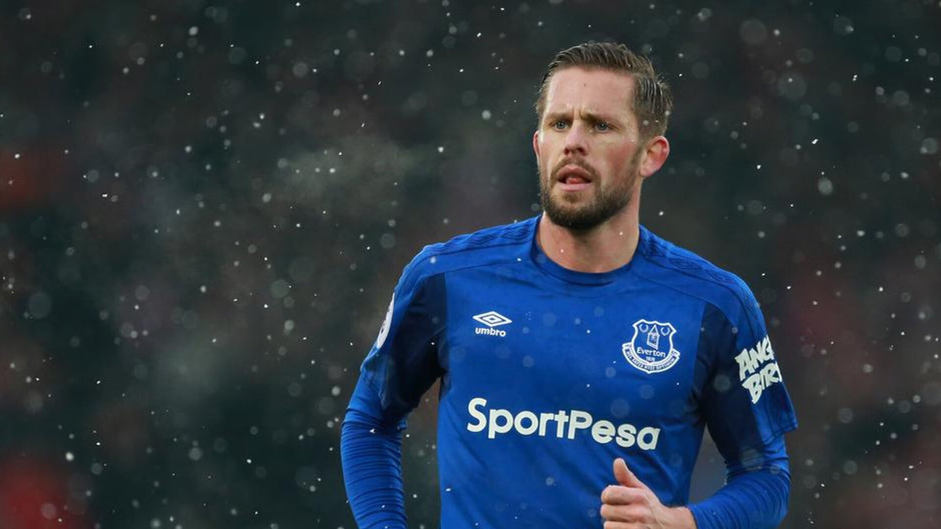 49人强势回归,麦卡弗里跑出惊人数据,nfl麦卡弗雷